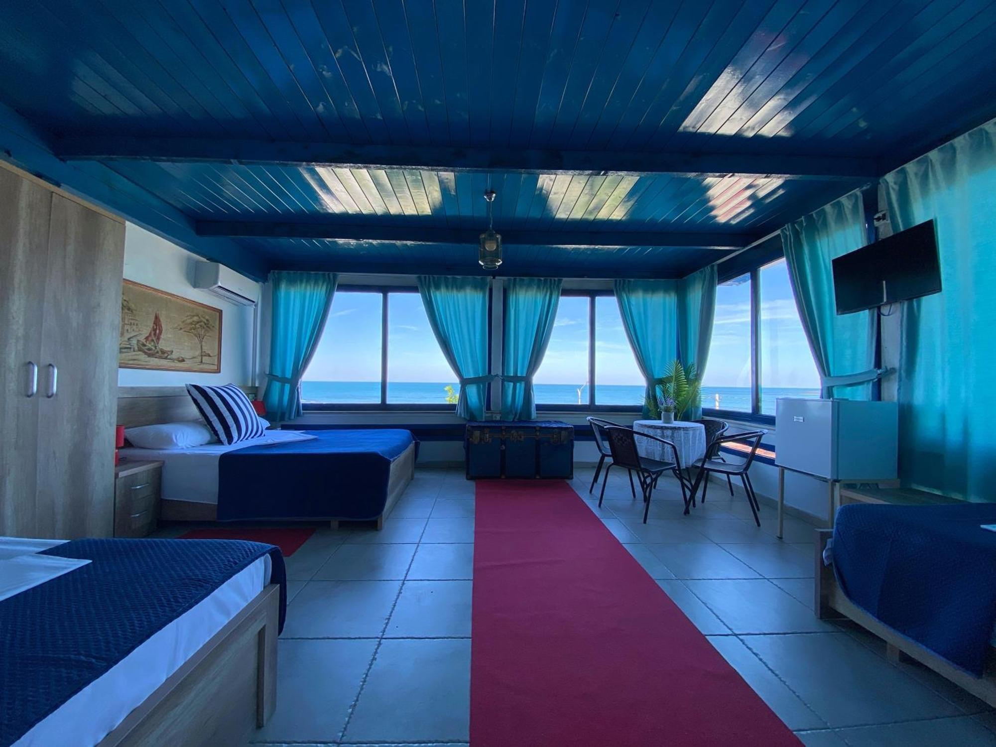 Tramonto Hotel Драч Екстериор снимка