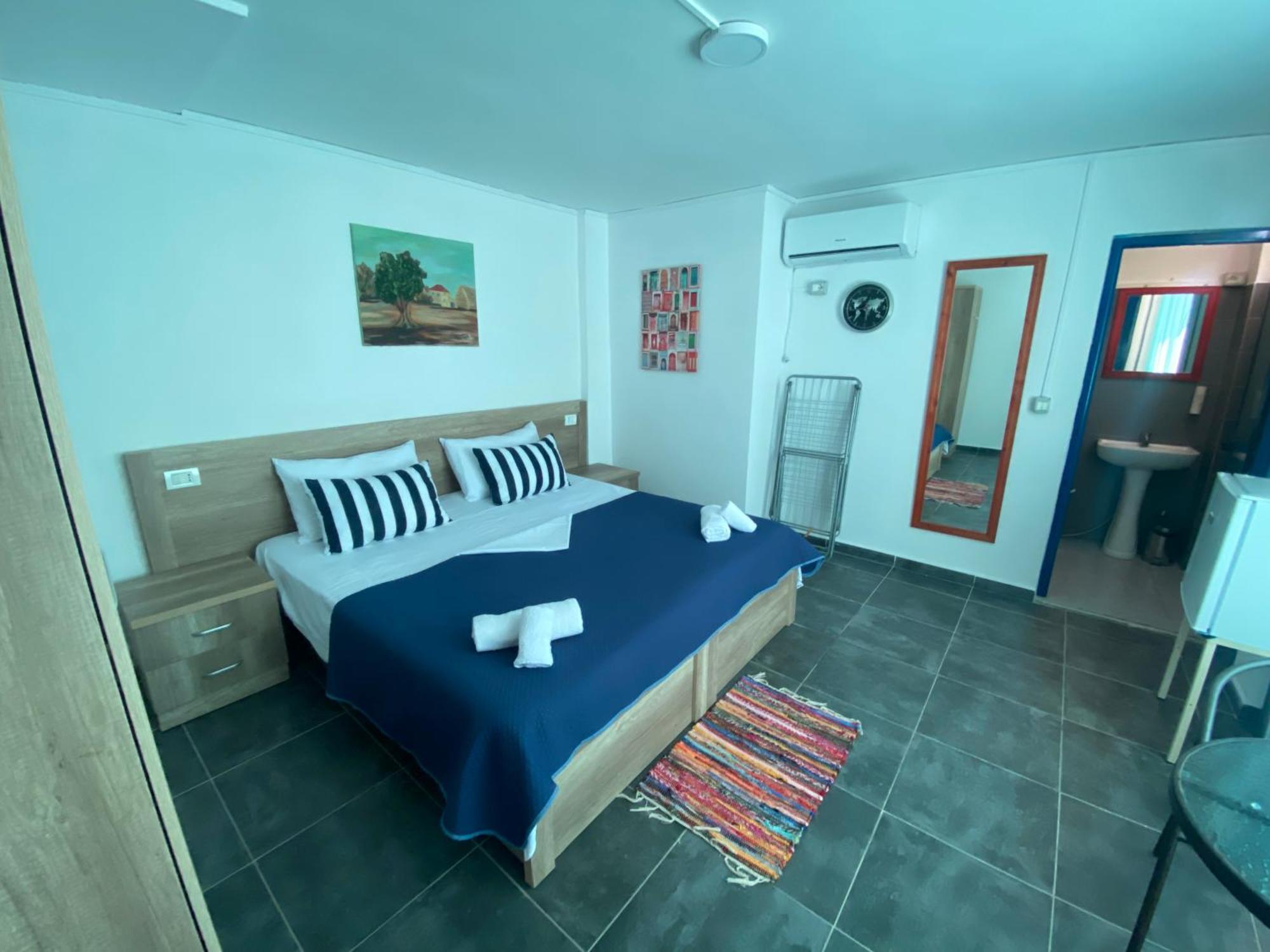 Tramonto Hotel Драч Екстериор снимка